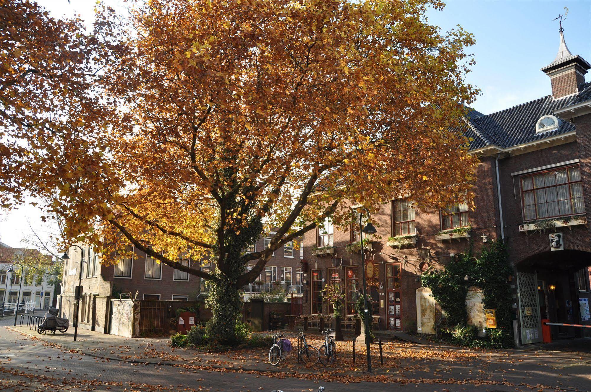 Hotel De Plataan Delft Centrum Luaran gambar